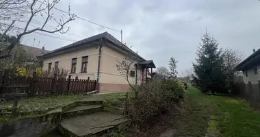 Casa 4 habitaciones en Suelysap, Hungría