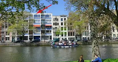 Mieszkanie 2 pokoi w Amsterdam, Holandia