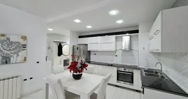 Apartamento 3 habitaciones en Tirana Municipality, Albania