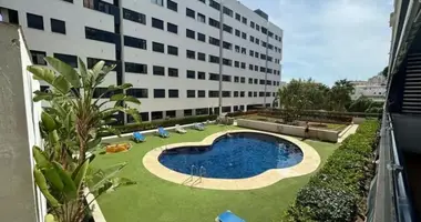 3 bedroom apartment in Estepona, Spain