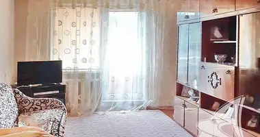 3 room apartment in Kamieniuki, Belarus