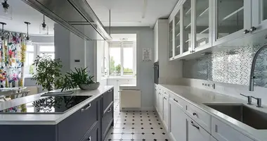 Mieszkanie 3 pokoi w Mińsk, Białoruś