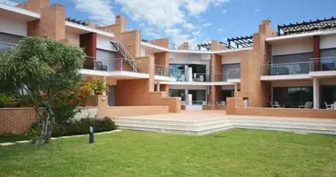 Condo 3 pokoi z Przy plaży, z elitnaya nedvizhimost luxury estate, z Inwestycje w Quarteira, Portugalia
