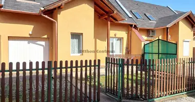 4 room house in Balatonszarszo, Hungary