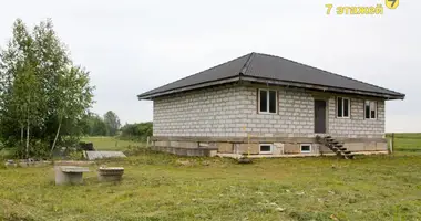 Casa en Dabryniouski sielski Saviet, Belarús