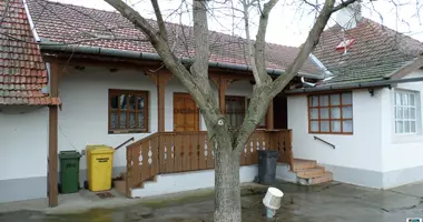 4 room house in Sarud, Hungary
