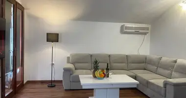 Apartamento 4 habitaciones en Petrovac, Montenegro