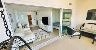 2 bedroom apartment in Benidorm, Spain