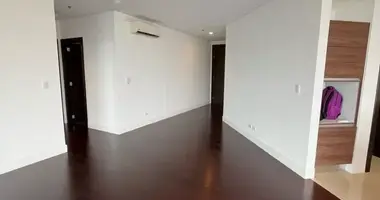 Condo 2 bedrooms in Makati, Philippines