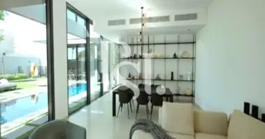 Villa 5 bedrooms with Balcony, with Security, gym in Sharjah Emirate, UAE