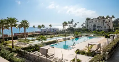 Wohnung 2 Schlafzimmer in Estepona, Spanien