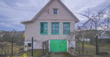 Maison dans Astrosycki siel ski Saviet, Biélorussie