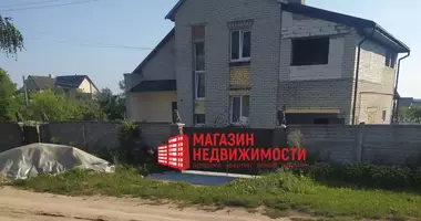 Haus 4 Zimmer in Waukawysk, Weißrussland