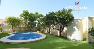 Villa en Urbanizacion Dona Pepa, Španjolska