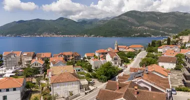 Квартира 4 комнаты в Donja Lastva, Черногория