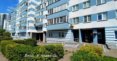 Wohnung 4 zimmer in Minsk, Belarus