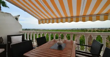 Penthouse 3 bedrooms with Balcony, with Furnitured, with Air conditioner in Guardamar del Segura, Spain