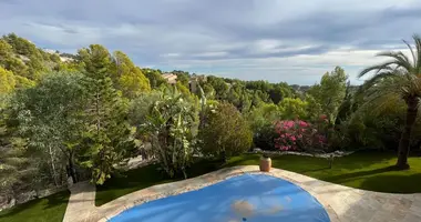 4 bedroom house in Altea, Spain