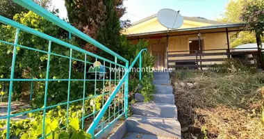 2 bedroom house in Susanj, Montenegro