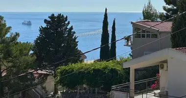Villa  con Junto al mar en Susanj, Montenegro