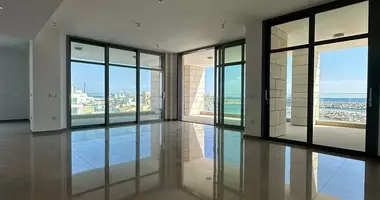 Apartamento 4 habitaciones en Limassol, Chipre