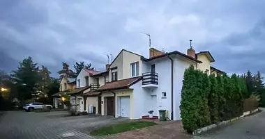 Квартира в Любонь, Польша