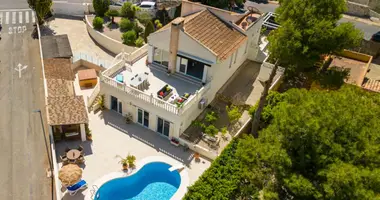 Villa  mit Parkplatz, mit Terrasse, mit Garage in l Alfas del Pi, Spanien