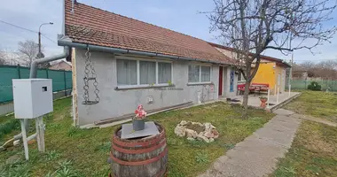 2 room house in Nagykata, Hungary
