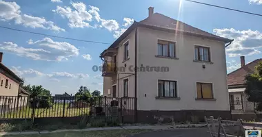 Dom 4 pokoi w Jaszkarajeno, Węgry
