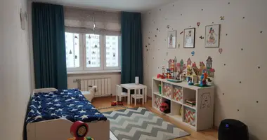 Apartamento 3 habitaciones en Minsk, Belarús