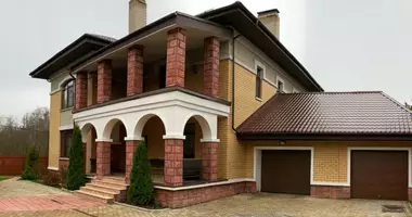 5 room house in Dubki, Russia