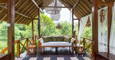 Villa 6 bedrooms in Tumbak Bayuh, Indonesia