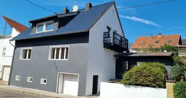 Casa 5 habitaciones en Saarbruecken, Alemania