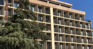 Apartamento 3 habitaciones con balcón en Tiflis, Georgia