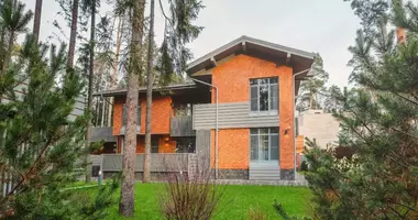 6 room house in Krasnogorsky District, Russia