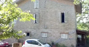 Дом 14 комнат в Терни, Италия