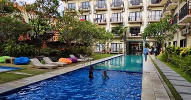3-star hotel for sale, 84 rooms, near Central Pattaya Mall, 2.5 km. dans Pattaya, Thaïlande