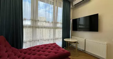 Wohnung 3 Zimmer mit Balkon, mit Möbliert, mit Aufzug in Minsk, Weißrussland