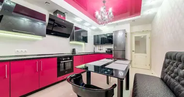 Apartamento 3 habitaciones en Minsk, Bielorrusia