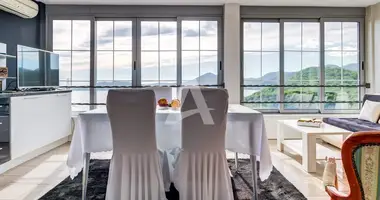 Apartamento 1 habitacion con aparcamiento, con Vistas al mar en Przno, Montenegro