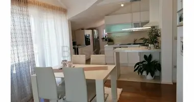Casa 9 habitaciones en Vira, Croacia