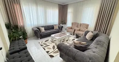 Mieszkanie 4 pokoi w Alanya, Turcja