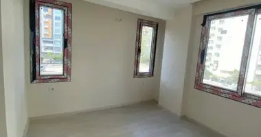 Wohnung 2 Zimmer mit Parkplatz, mit Elektrogenerator in Erdemli, Türkei