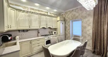 Adosado 6 habitaciones con Amueblado, con Internet, con Disponible en poselenie Voskresenskoe, Rusia