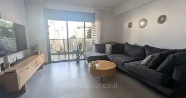 2 room apartment in Ramat Gan, Israel