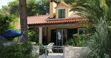 Villa  mit Möbliert, mit Meerblick, mit Schwimmbad in Kroatien