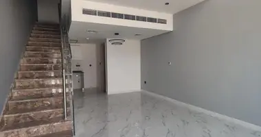 Adosado Adosado 2 habitaciones con Doble acristalamiento, con Balcón, con Amueblado en Dubái, Emiratos Árabes Unidos