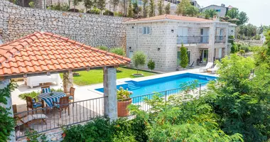 Villa 4 habitaciones con aparcamiento, con Balcón, con Aire acondicionado en Sustas, Montenegro