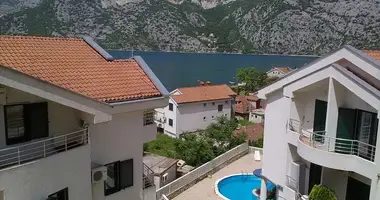 Apartamento 2 habitaciones en Risan, Montenegro