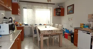 5 room house in Csepreg, Hungary